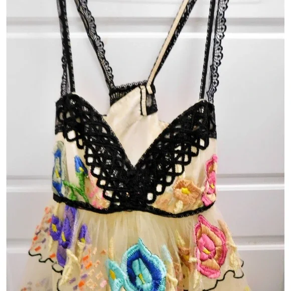 FREE PEOPLE RAMBLING ROSE DRESS EMBROIDERED ROSES IVORY TULLE SIZE 8 $350 - Picture 5 of 8